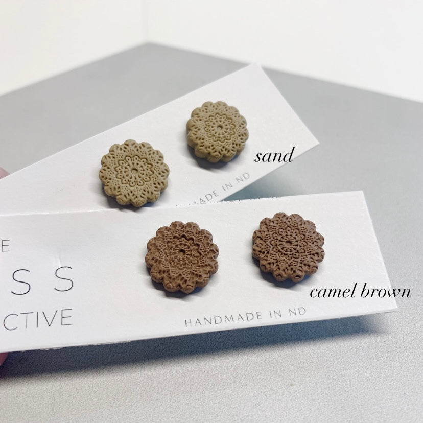 Mandala Stud - Camel Brown