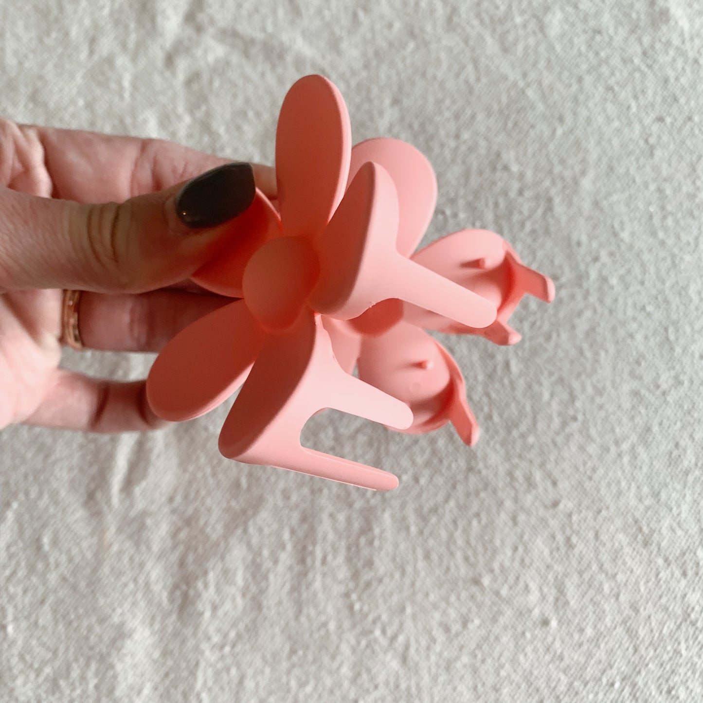 Floral Claw Clip - Salmon Pink