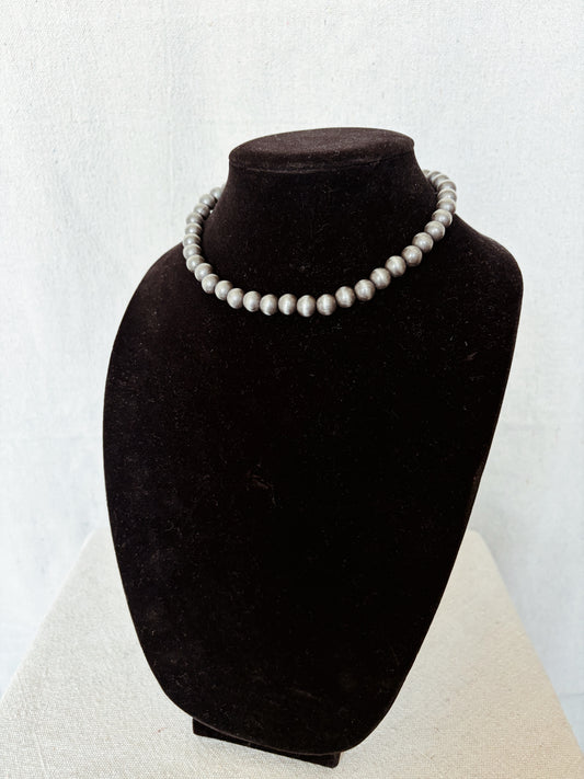 Navajo Pearl Necklace - Large Beads