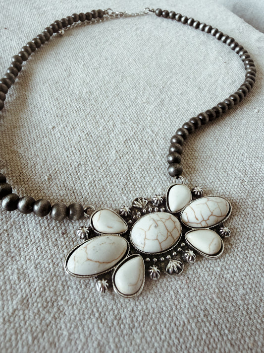 Navajo Pearl + White Howlite Necklace