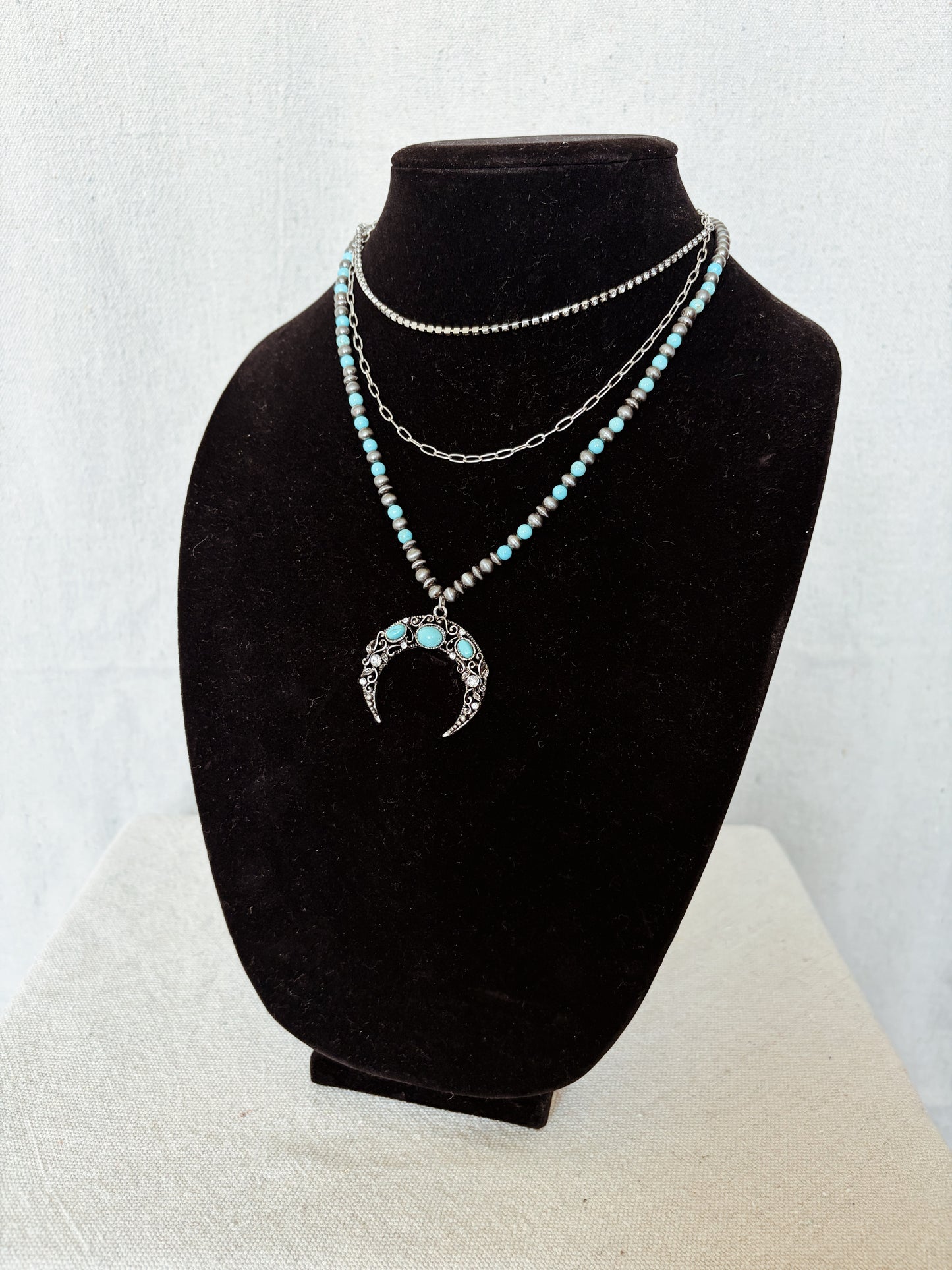 Navajo Pearl + Turquiose - Triple Layered Necklace Set