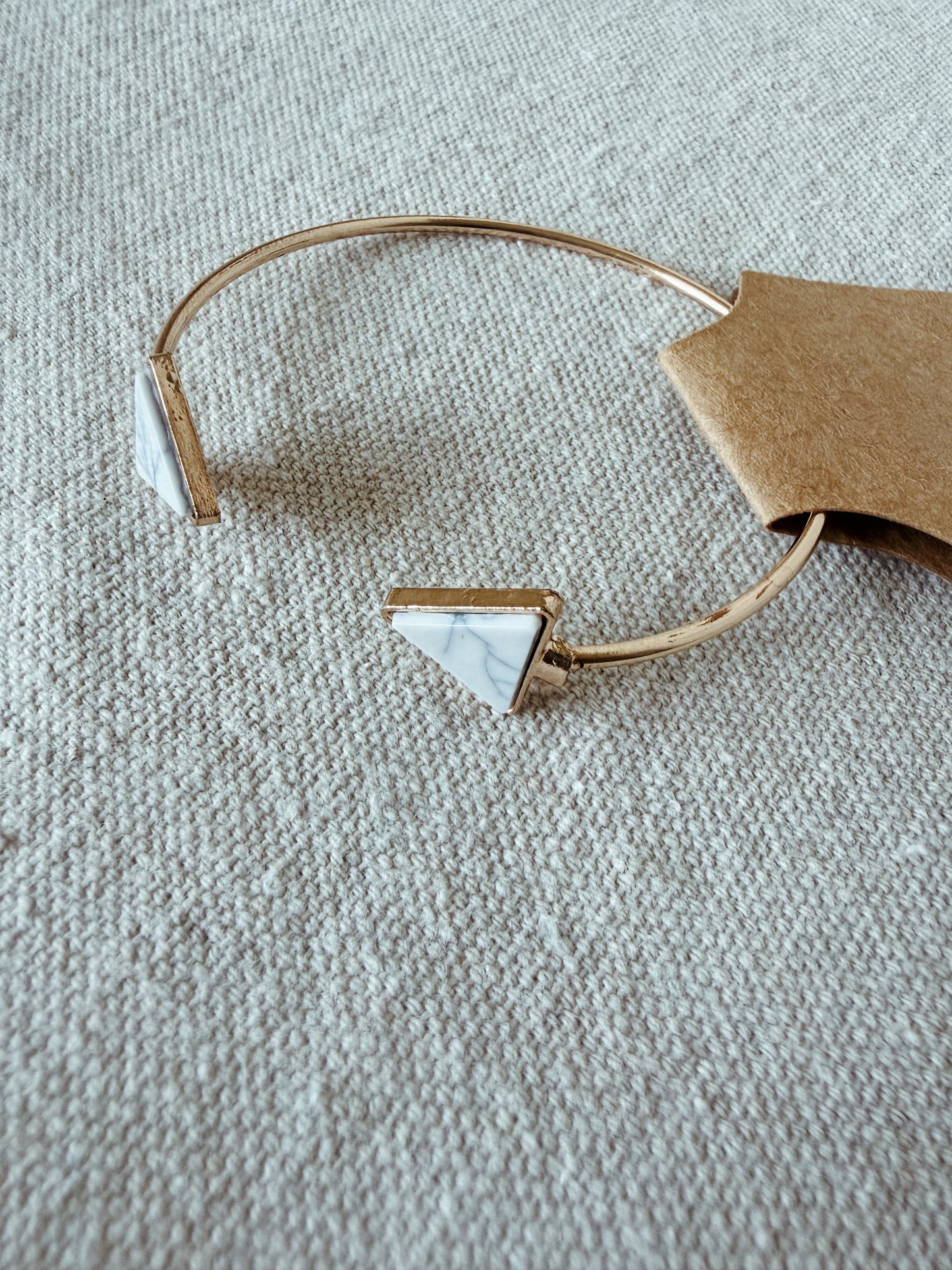 White Howlite Geometric - Bracelet