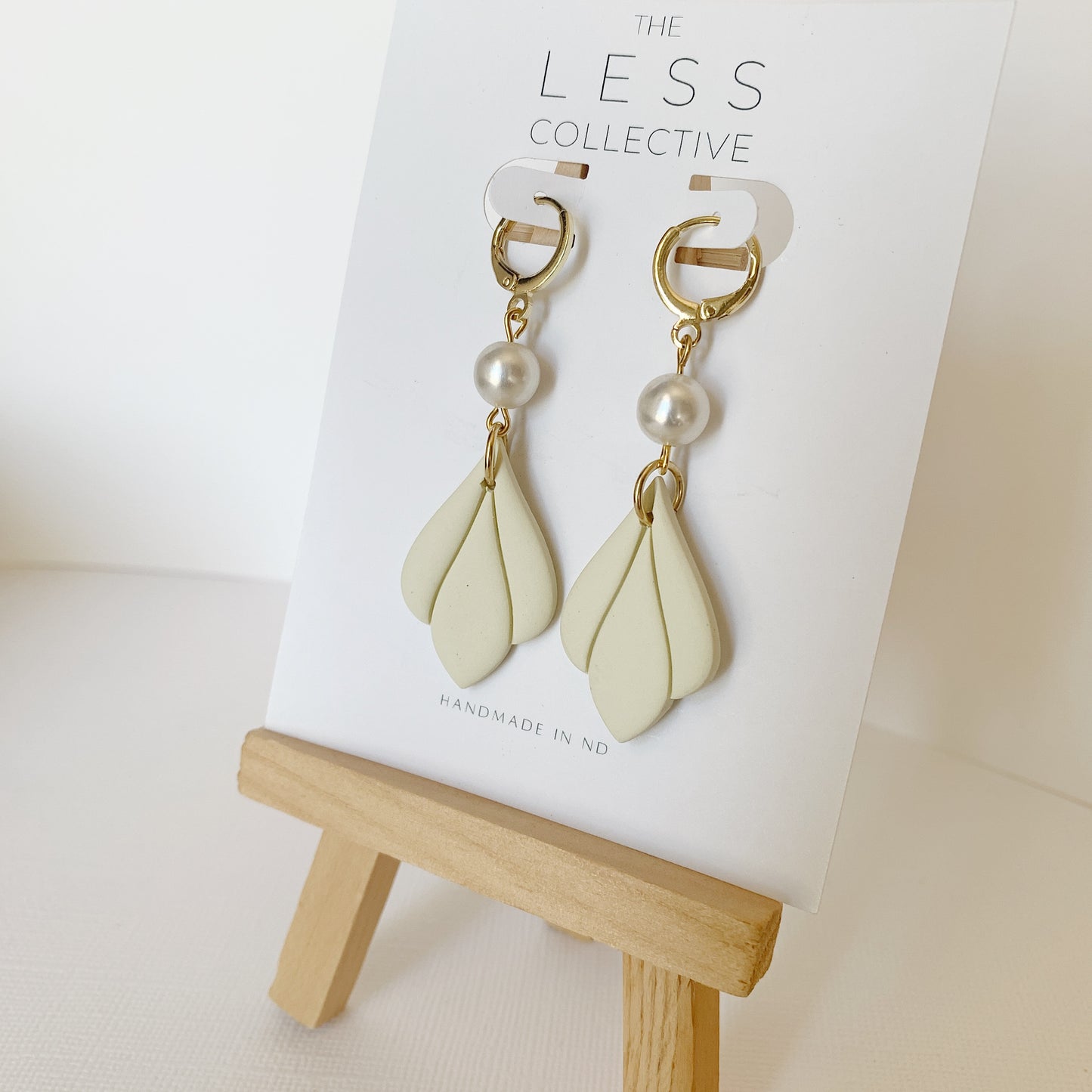 Fiona Huggies - Pearl + Pale Yellow