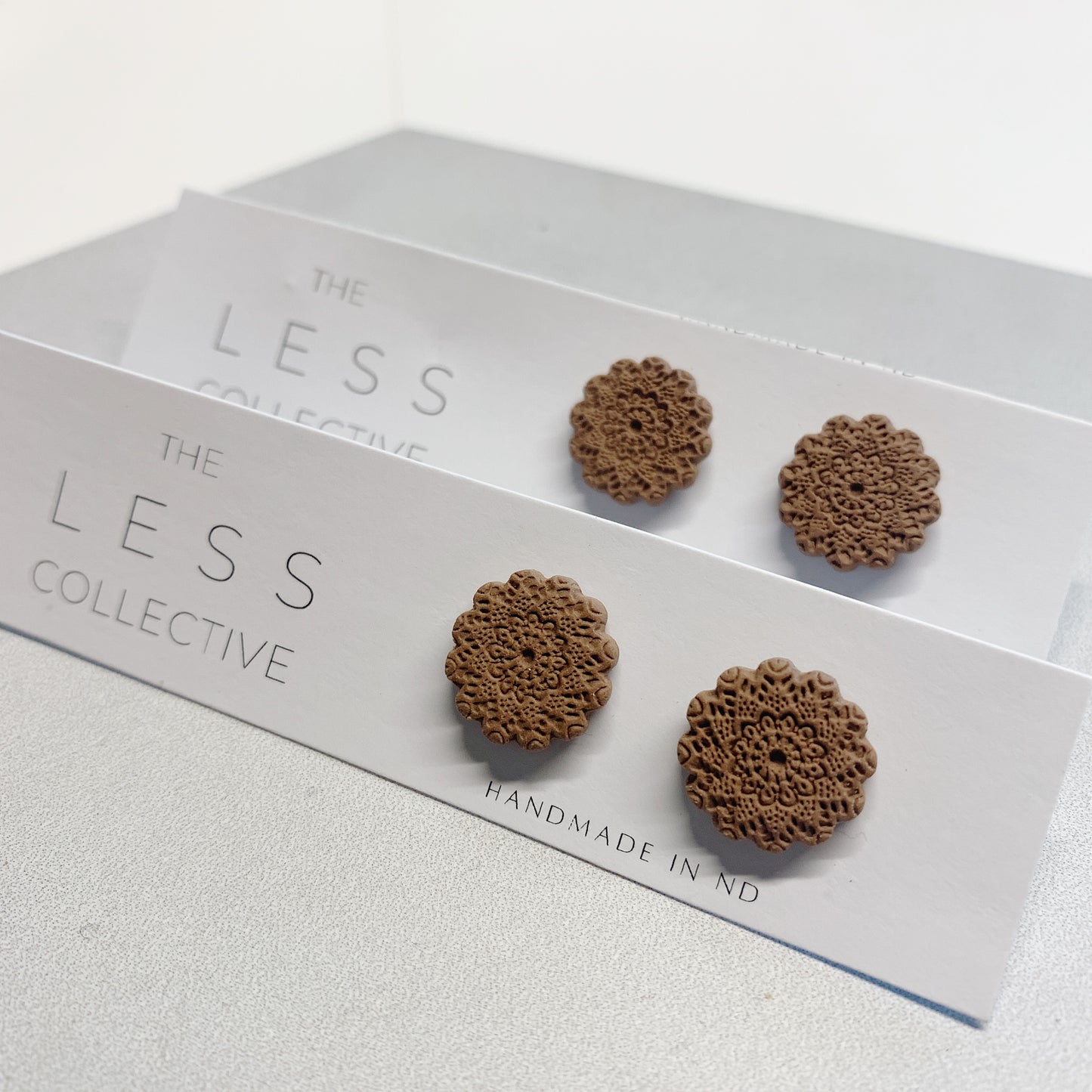 Mandala Stud - Camel Brown