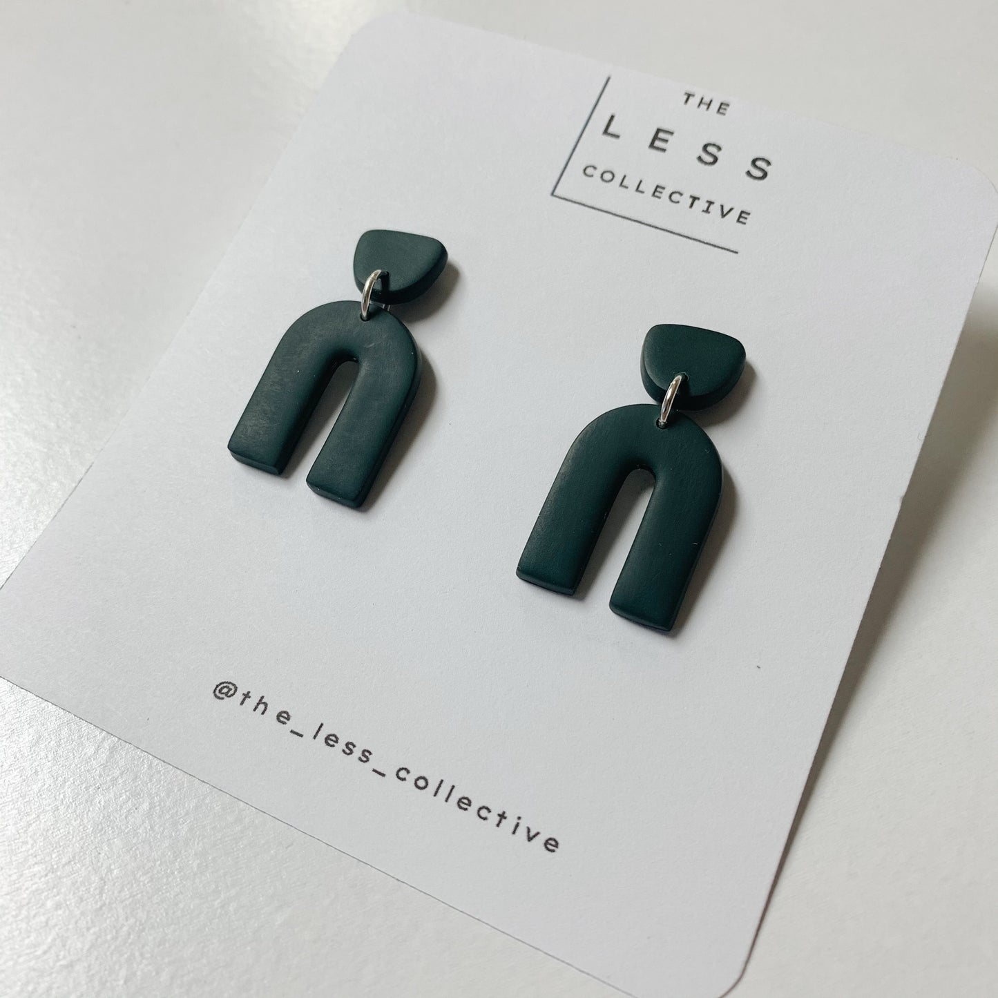 Jessa Arch Earring - Emerald