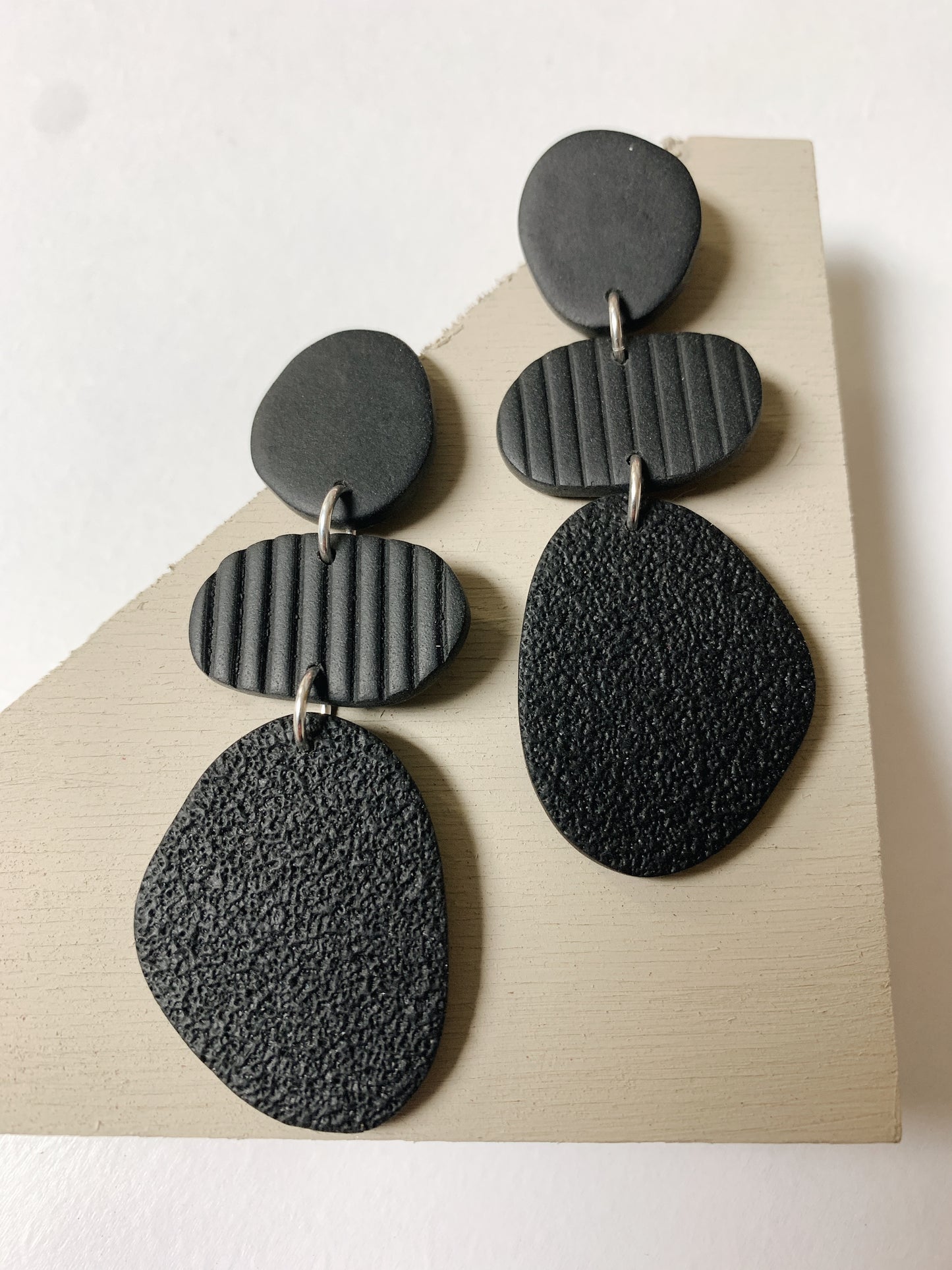 Rori Earring - Black Combo