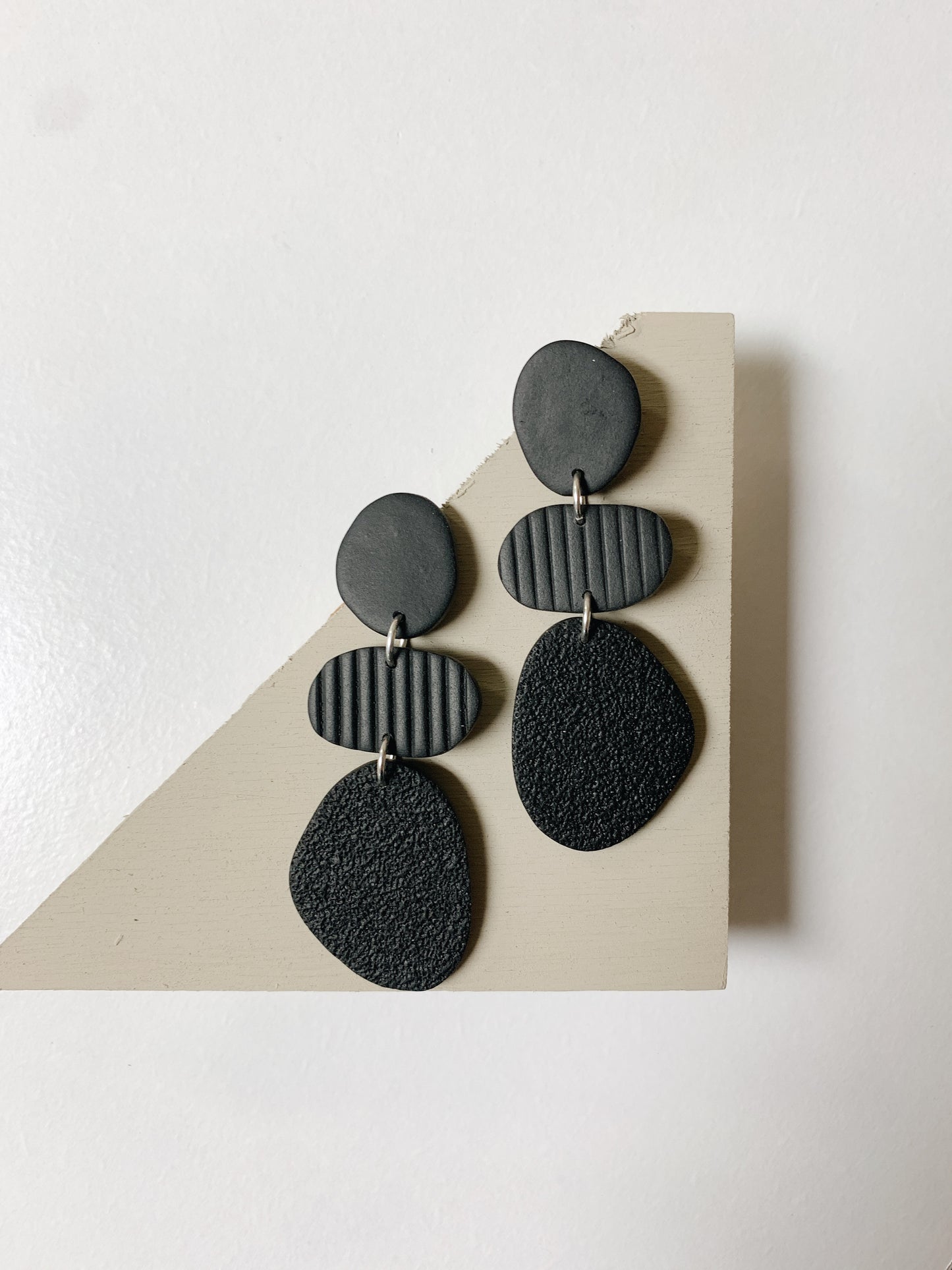 Rori Earring - Black Combo