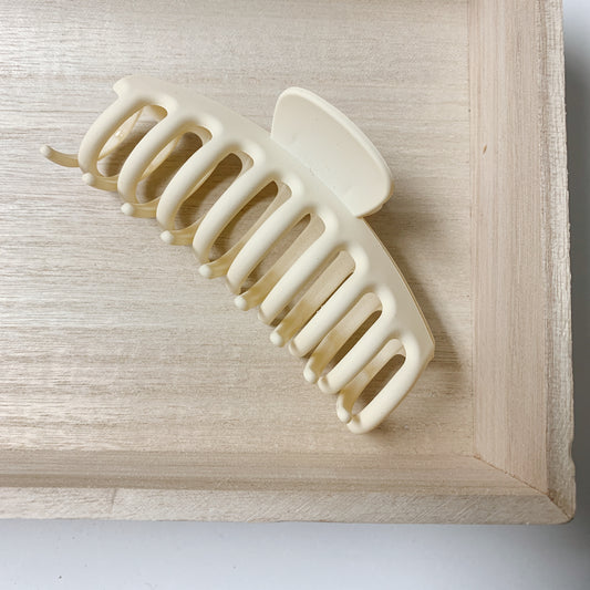 Large Matte Claw Clip - Cream