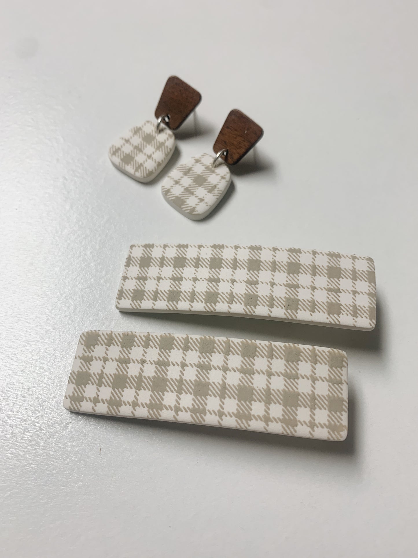 Evie - Wood + Tan Plaid