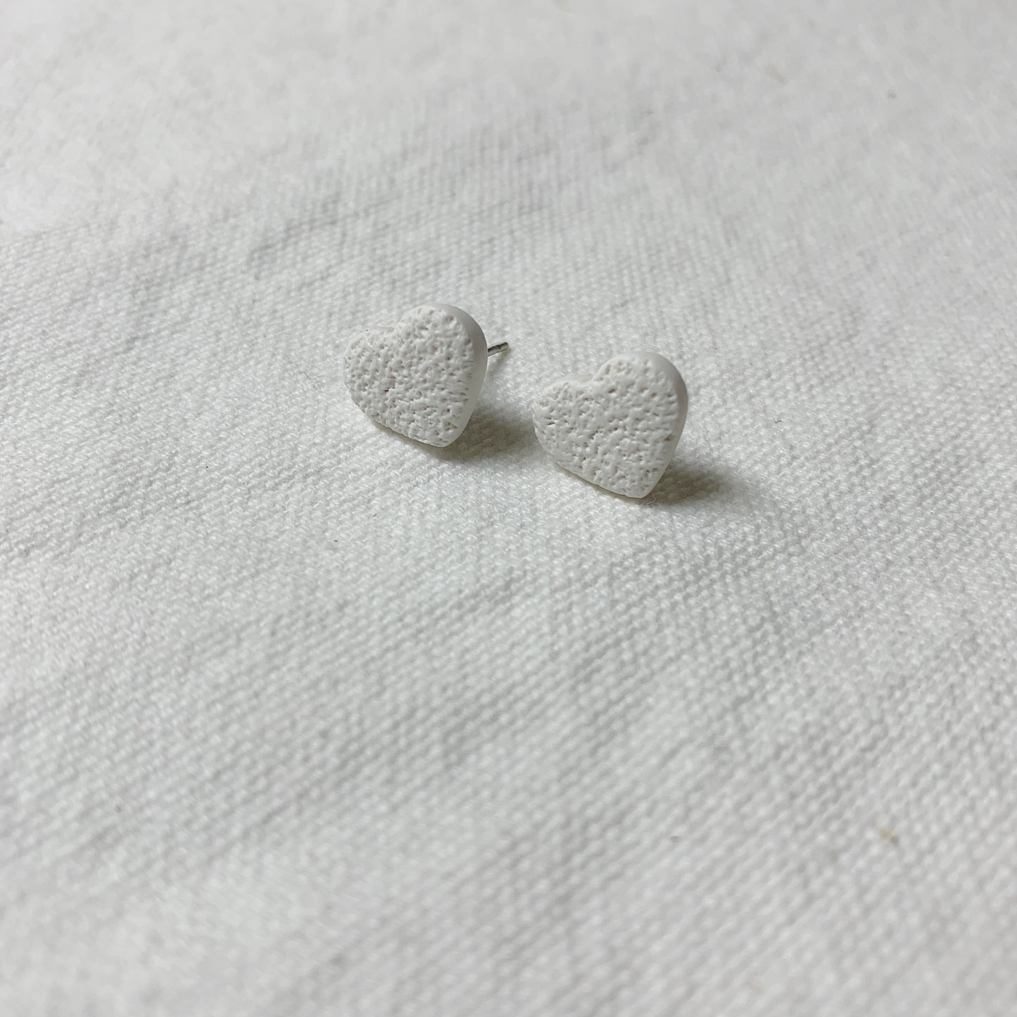 Heart Stud - Textured White