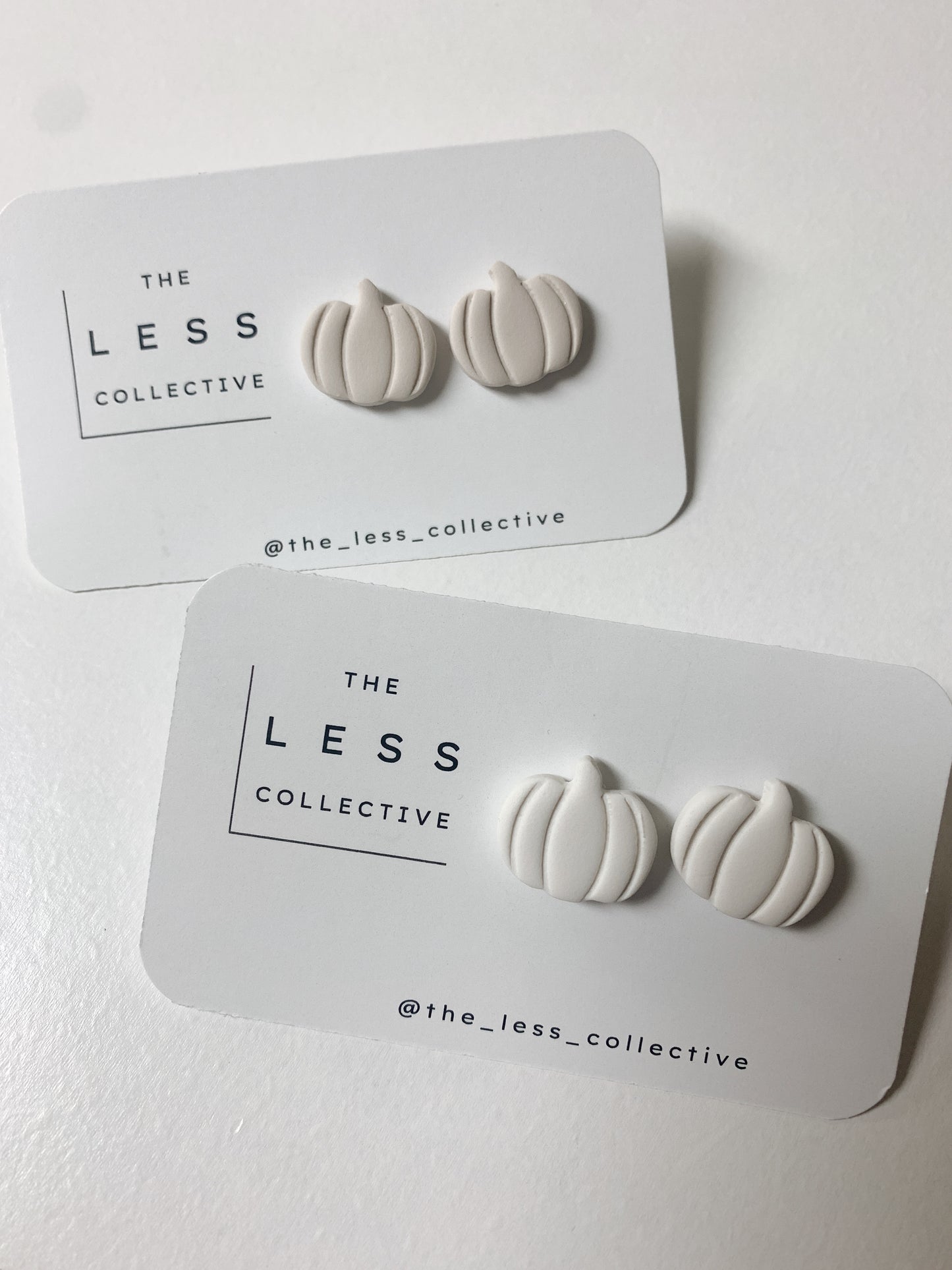 Pumpkin Stud - White